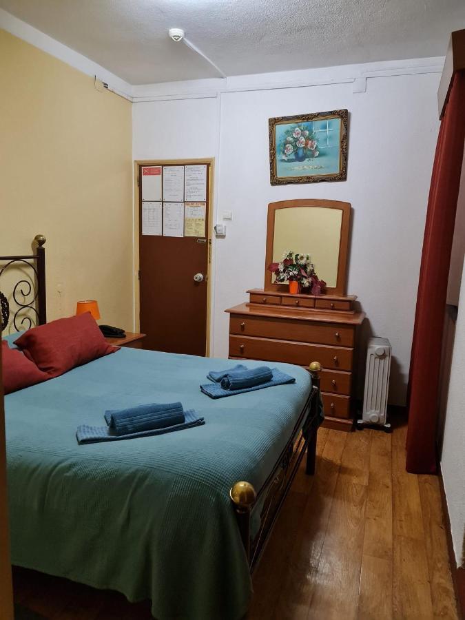 فندق Pensao Residencial Flor Dos Cavaleiros Lisboa المظهر الخارجي الصورة