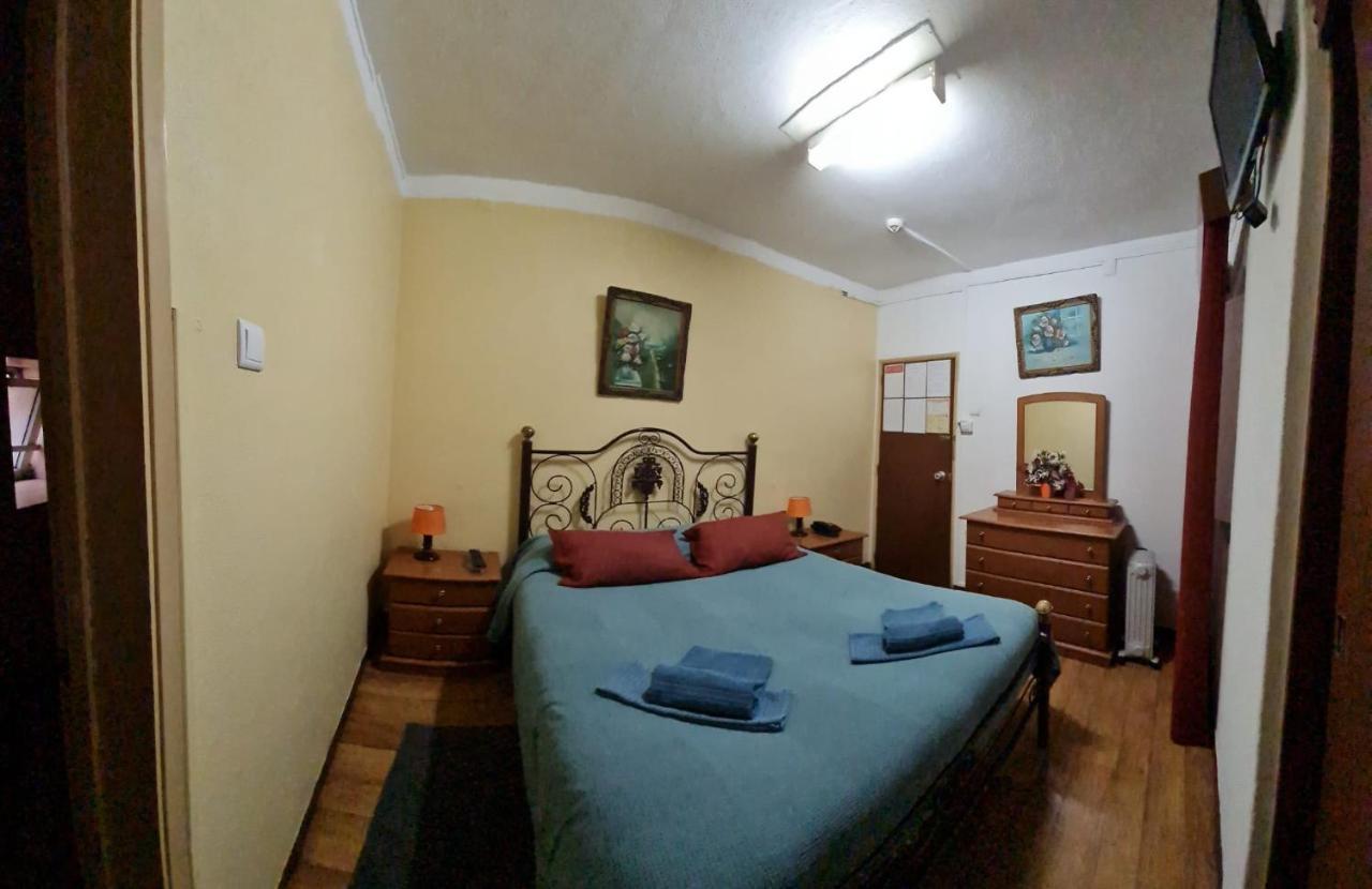 فندق Pensao Residencial Flor Dos Cavaleiros Lisboa المظهر الخارجي الصورة