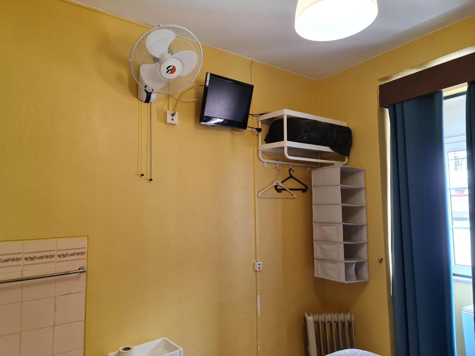 فندق Pensao Residencial Flor Dos Cavaleiros Lisboa المظهر الخارجي الصورة